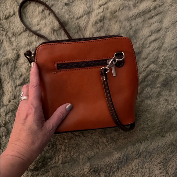 Vera Pelle Made in Italy Small Brown Leather Crossbody Bag - Picture 10 of 12